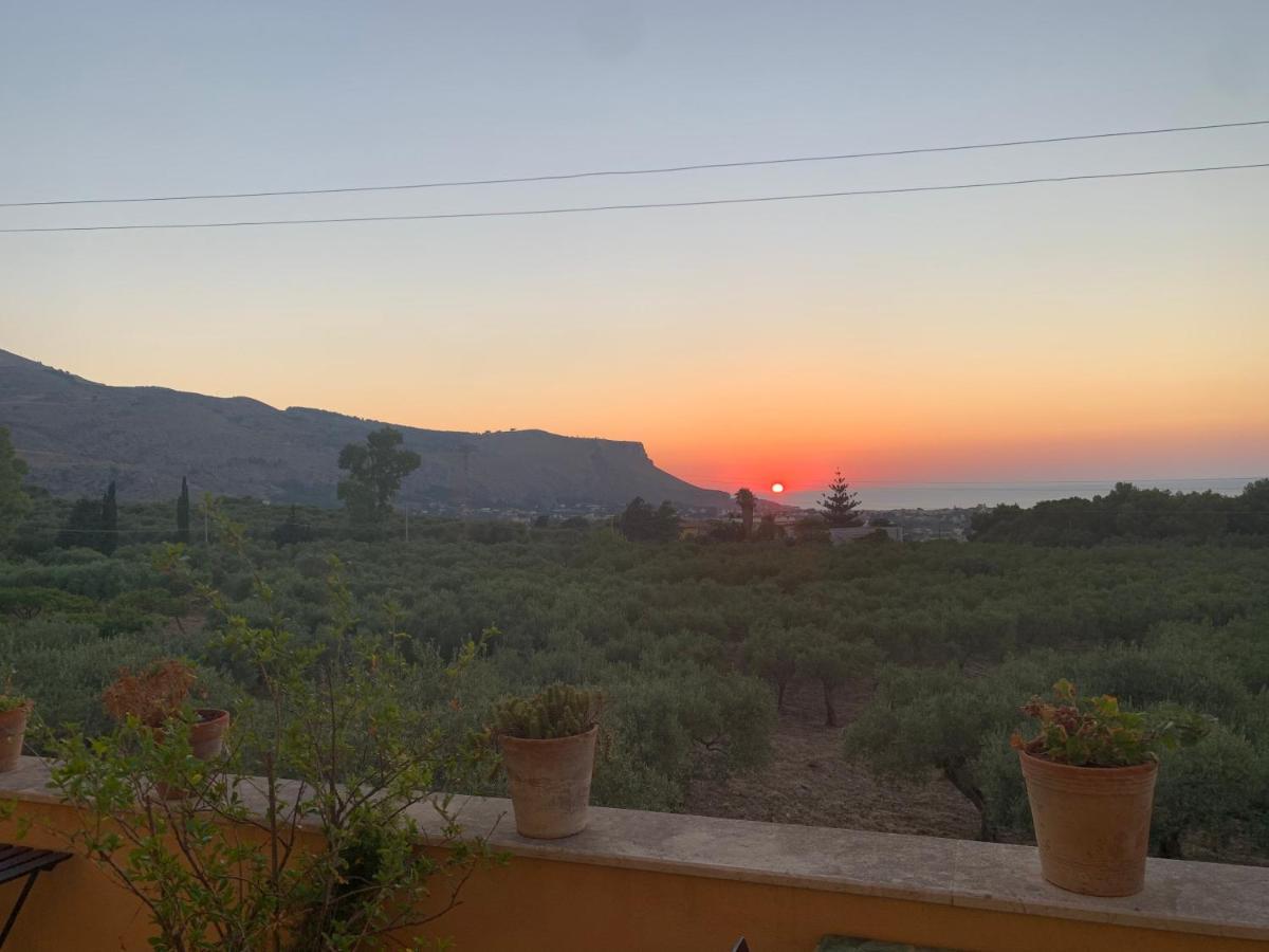 Casale Belvedere Vista Mare Valderice Exterior photo